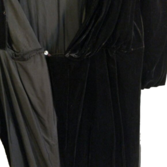 VTG Black Velvet Wrap Dress Sz 12 Midi Holiday Christmas Cocktail Party - Picture 8 of 11
